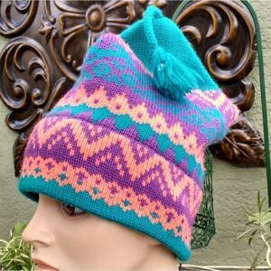 NWOT CAPELLO Multicolored Zigzag 100% Wool Winter Hat Made in Canada